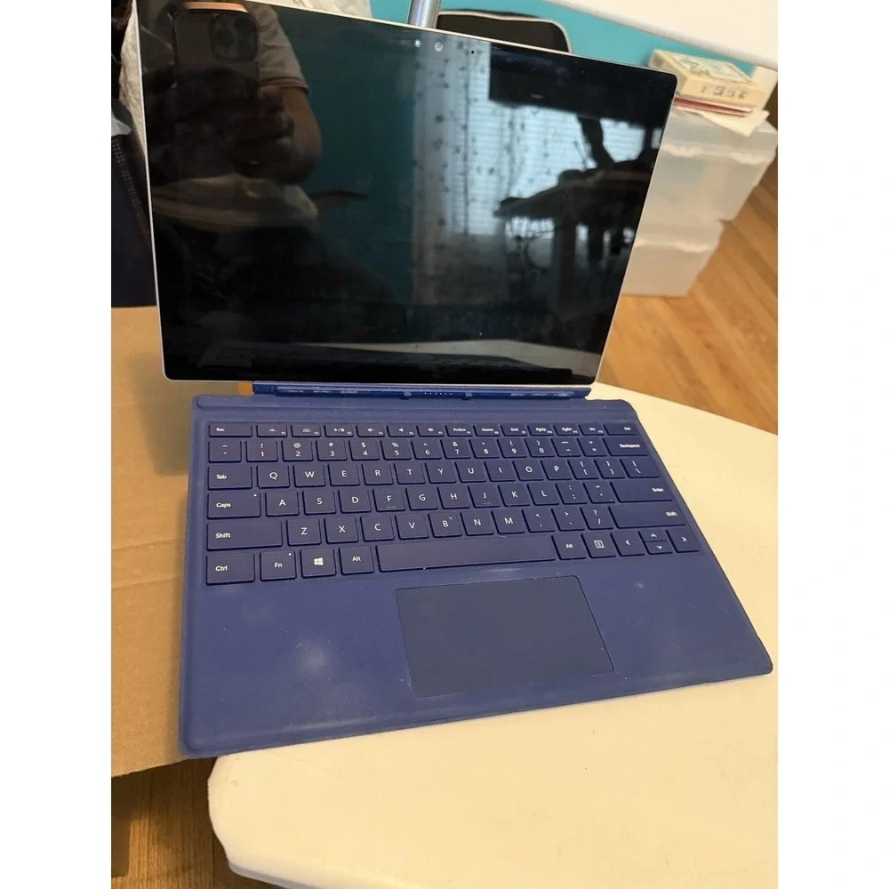 Surface Pro 5 i5-6300U 8GB‎ RAM 256 SSD w/ Keyboard And Box, No Pen